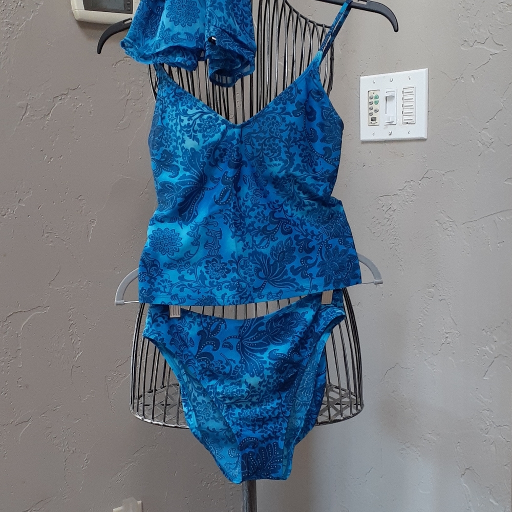 Anne KleinTankini w/ sarong coverup